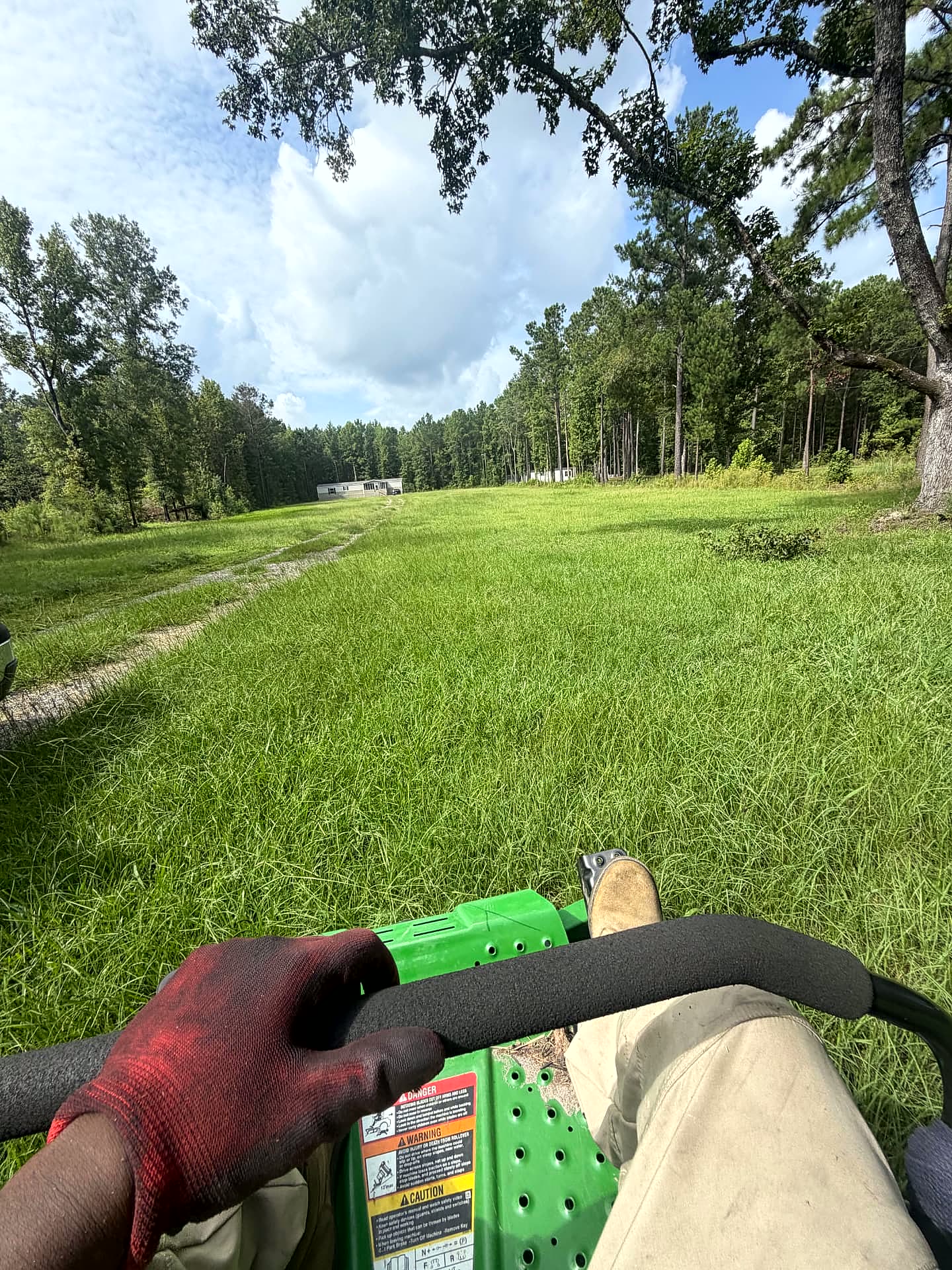 Lawn mowing — Weekly maintenance, Cross SC